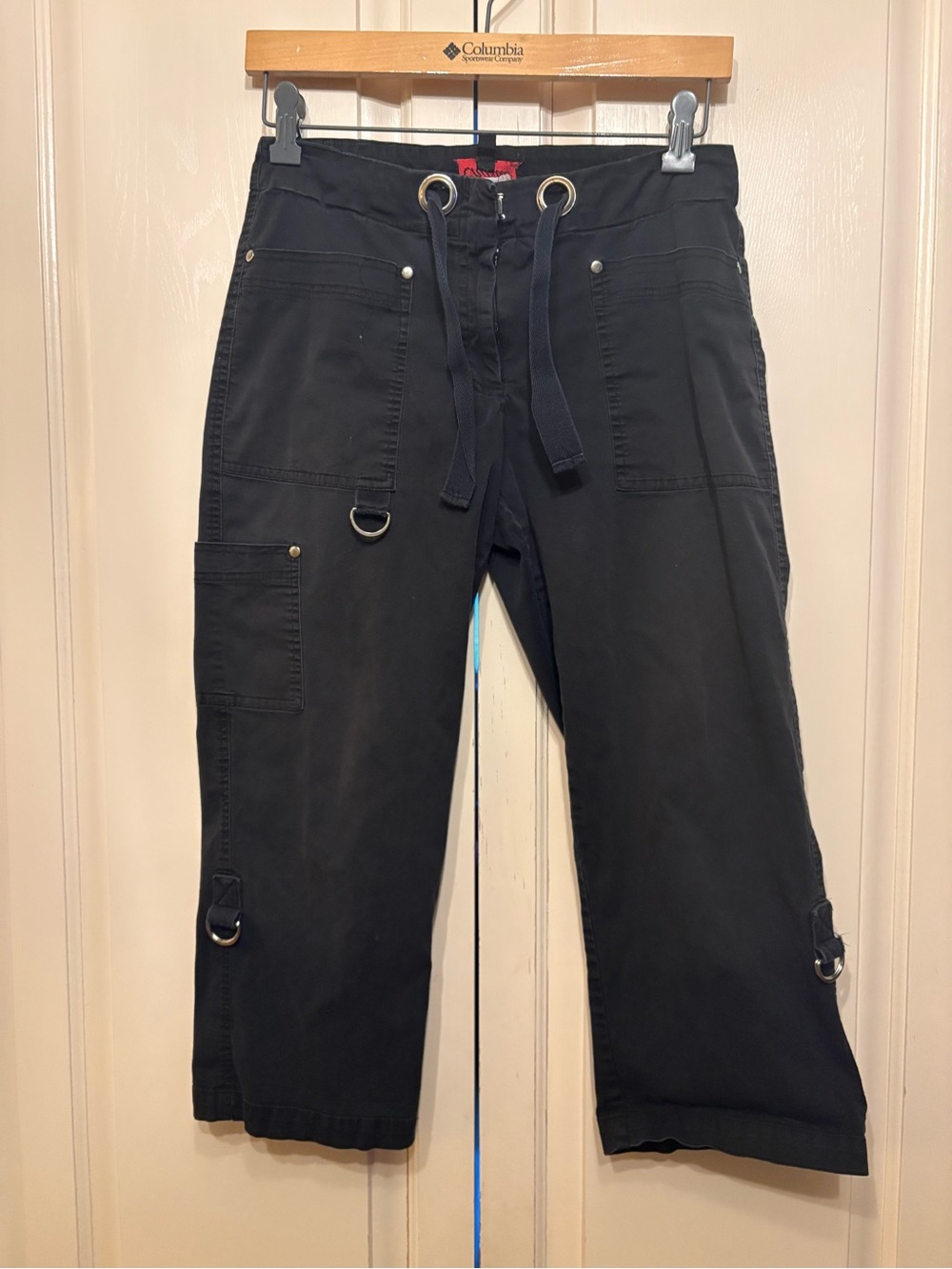 Vintage Y2K~ Charlies Black womens Cargo Pants with D-Ring Accents